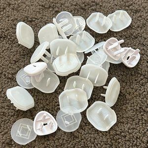 Child Proofing 31 Clear/White Outlet Covers